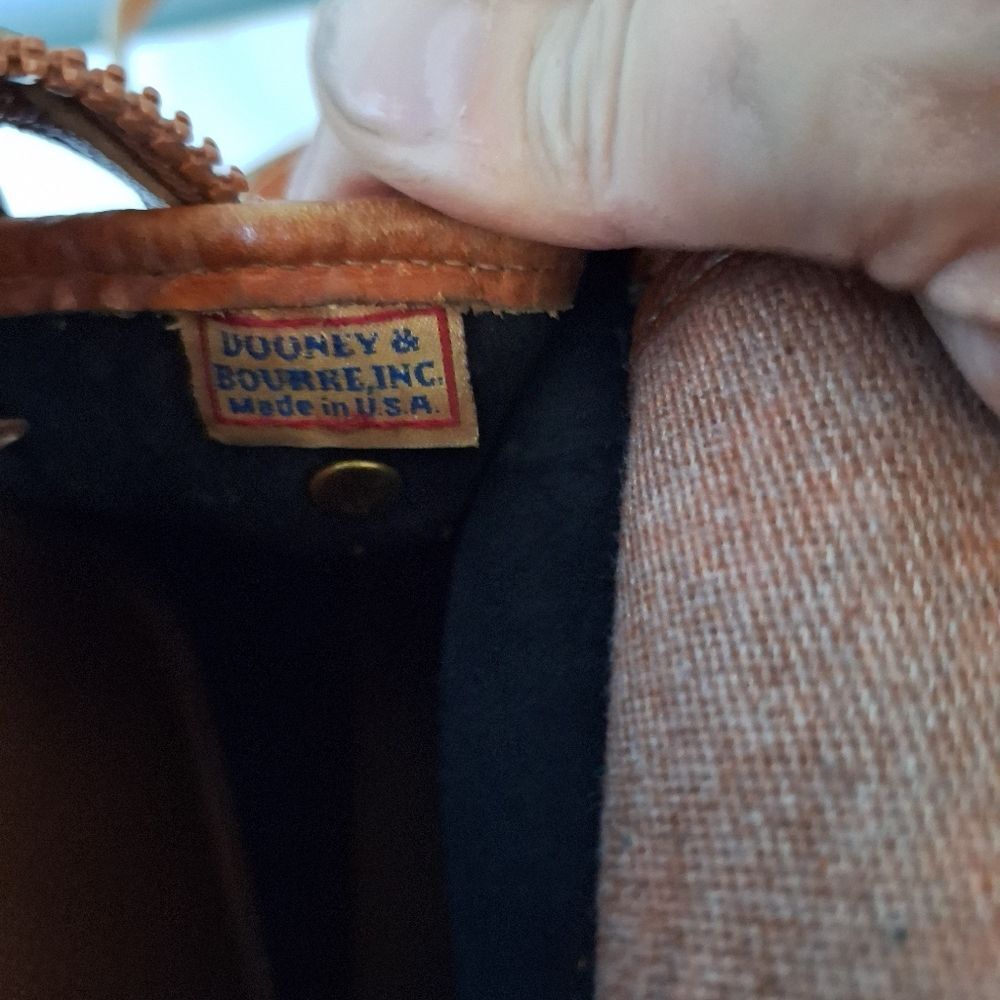 Vintage Dooney & Bourke Black and Brown Leather Shoulder Bag Crossbody - Picture 6 of 9